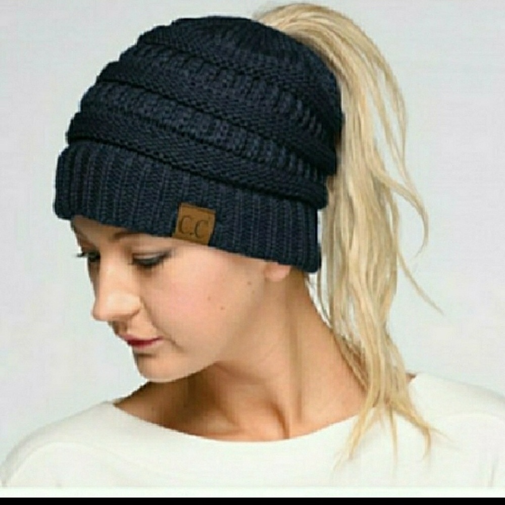 CC Messy Bun/Ponytail Ivory Beanie - Picture 2 of 2